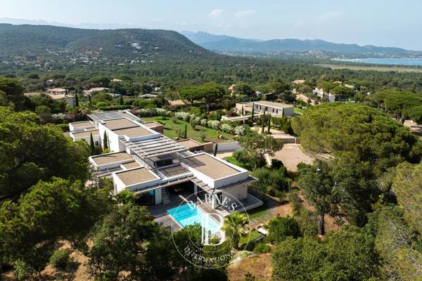 Sainte-Lucie-de-Porto-Vecchio, Villa 5 Chambres -  300 m² à vendre