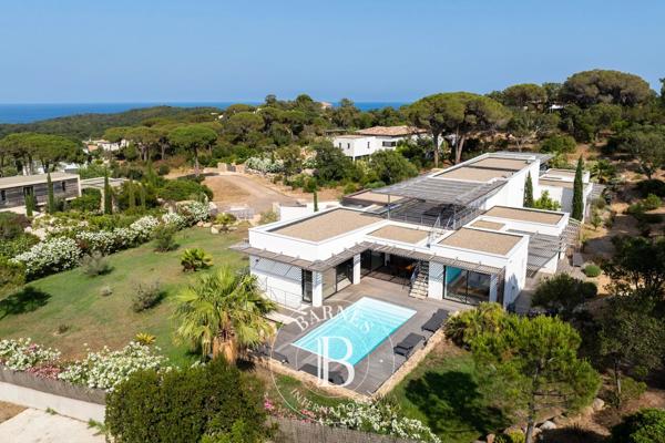 Sainte-Lucie-de-Porto-Vecchio, Villa 5 Chambres -  300 m² à vendre