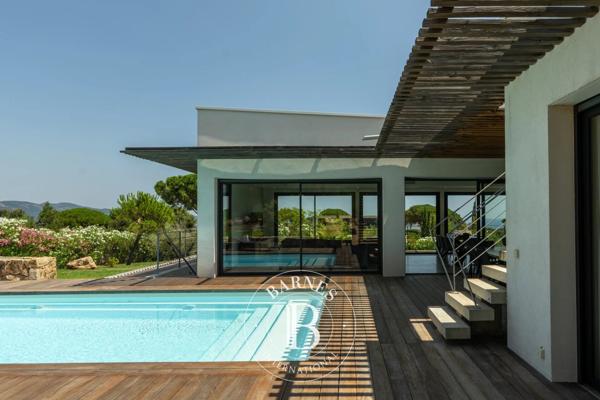 Sainte-Lucie-de-Porto-Vecchio, Villa 5 Chambres -  300 m² à vendre