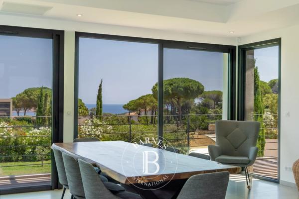 Sainte-Lucie-de-Porto-Vecchio, Villa 5 Chambres -  300 m² à vendre