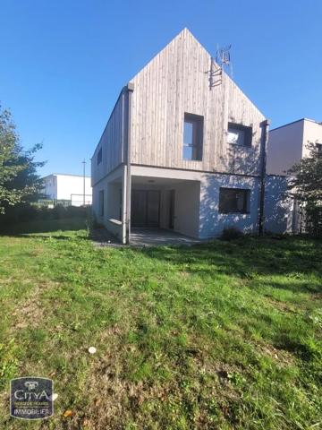 Maison à louer 4 pièces 109.6m² Hautmont (59330)