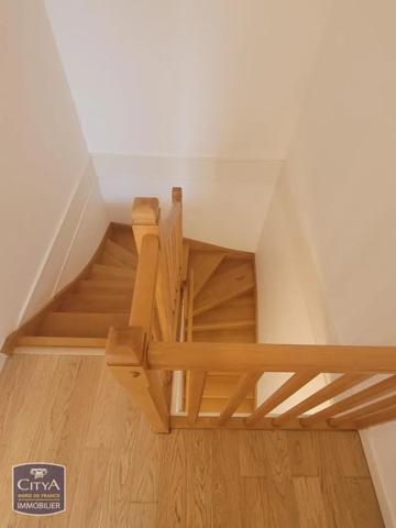 Maison à louer 4 pièces 109.6m² Hautmont (59330)
