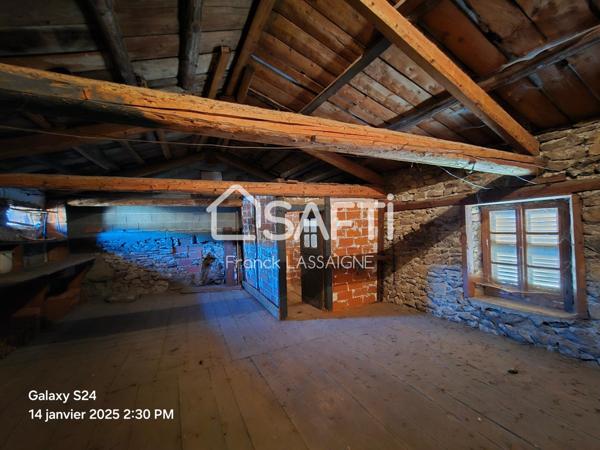 Maison en pierres 126m² avec 3 chambres + garage