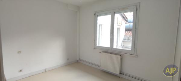 Vente immeuble Pons : 179 500 € - AJP Immobilier Pons