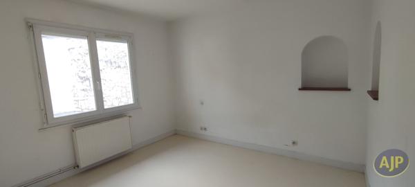 Vente immeuble Pons : 179 500 € - AJP Immobilier Pons