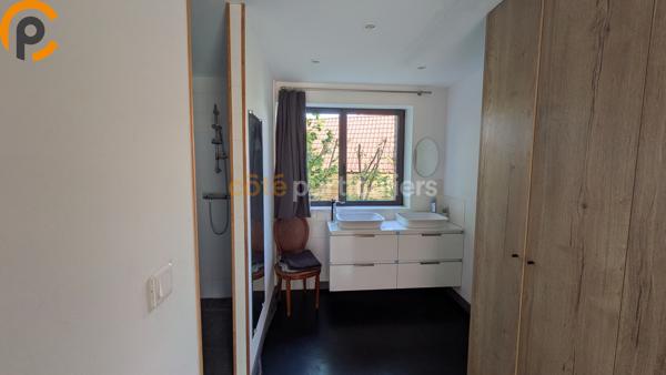Location
                Maison235 m² - 7 Pièces -
                    VILLENEUVE D ASCQ (59650)