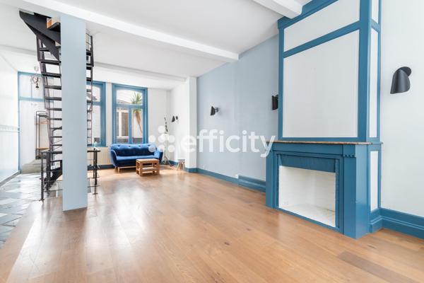Maison
         6 pièces
        - 195 m² Exclusivité 698 000 € *