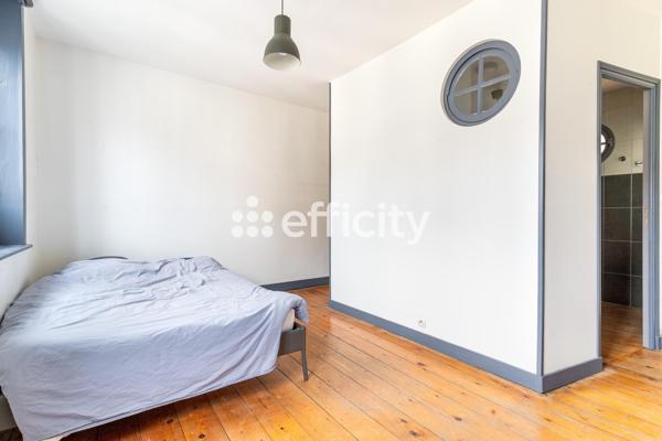 Maison
         6 pièces
        - 195 m² Exclusivité 698 000 € *