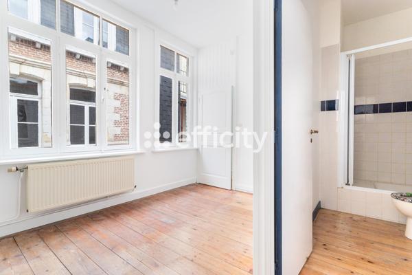 Maison
         6 pièces
        - 195 m² Exclusivité 698 000 € *