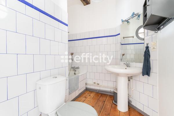Maison
         6 pièces
        - 195 m² Exclusivité 698 000 € *