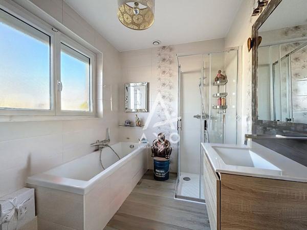 Maison de plain-pied rénovée proche CEPOY