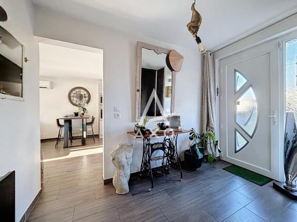 Maison de plain-pied rénovée proche CEPOY