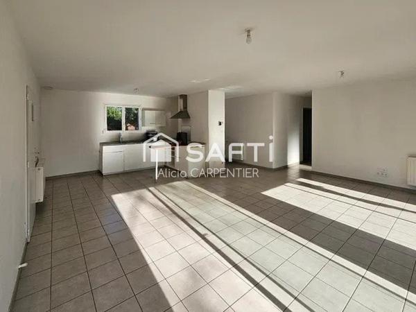 Maison de plain-pied avec 3 chambres et un garage