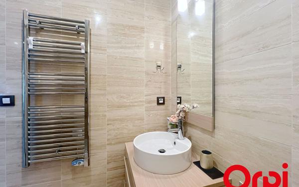 Appartement à louer    2 pièces • 44,41 m2 Menton