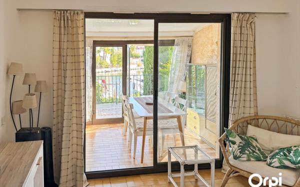 Appartement à vendre    1 pièce • 39 m2 Grimaud