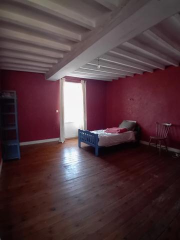 Propriete avec dependances à vendre 5 pièces Proche de THURY HARCOURT (14)