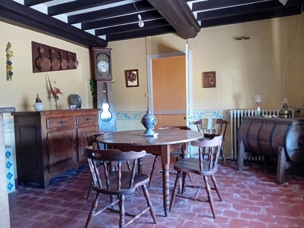 Propriete avec dependances à vendre 5 pièces Proche de THURY HARCOURT (14)