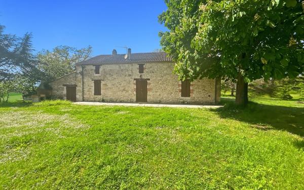 Maison à vendre    5 pièces •  Moncaut