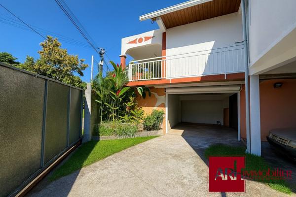 petite maison de ville a renover - T3 70m2 - terrain 209 m2