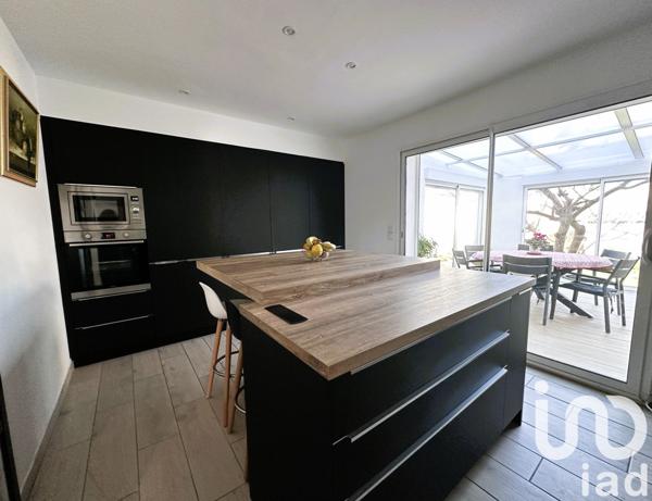 Maison traditionnelle 5 pièces de 145 m² à Port-la-Nouvelle (11210)