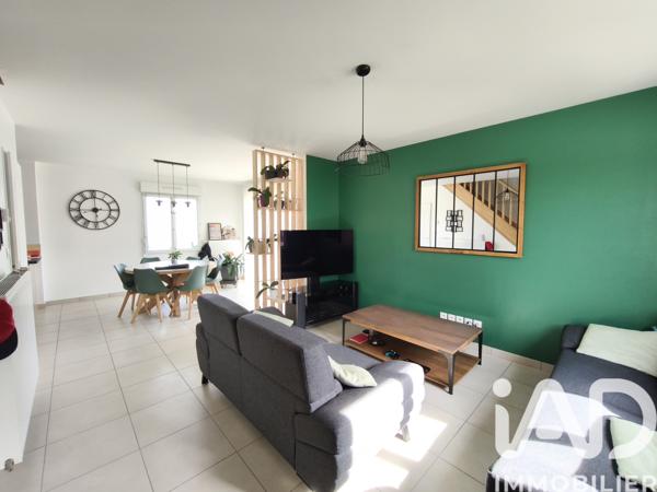 Maison à vendre 6 pièces 110 m² Péroy-les-Gombries