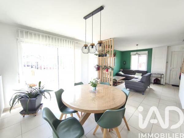 Maison à vendre 6 pièces 110 m² Péroy-les-Gombries