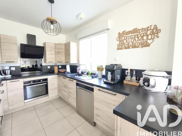 Maison à vendre 6 pièces 110 m² Péroy-les-Gombries