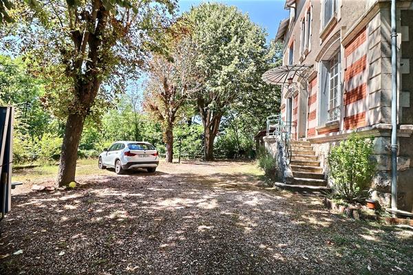 Maison  cossue Chancelade 9 pièce(s) 250 m2/ profession libérale possible