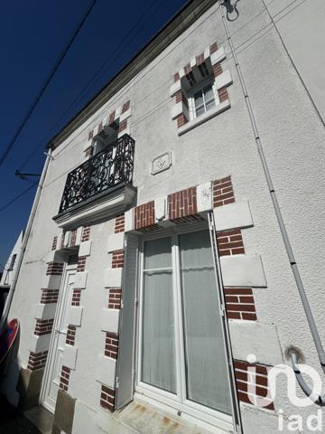 House for sale 3 rooms 77 m² Rezé