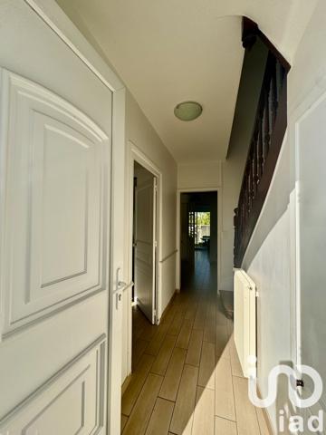 House for sale 3 rooms 77 m² Rezé