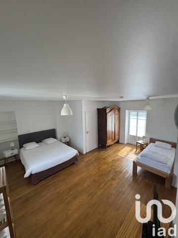 House for sale 3 rooms 77 m² Rezé