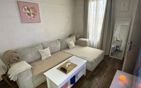 Appartement à vendre    2 pièces • 24,07 m2 La Courneuve