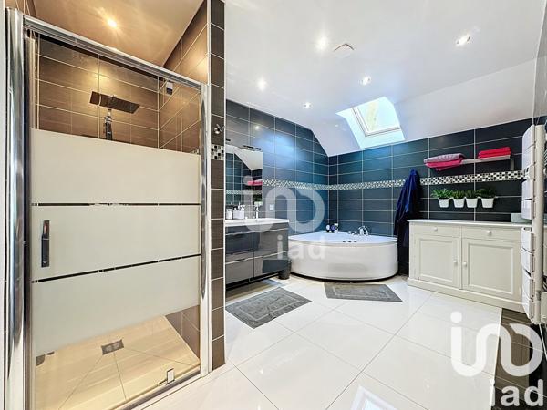 Maison à vendre 7 pièces 198 m² Faverges-Seythenex