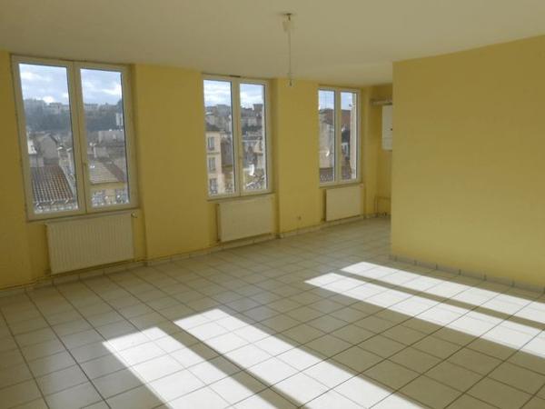 Appartement 4 pièces T4 F4 94 m² à Saint-etienne 46 RUE MULATIERE 42100 à louer