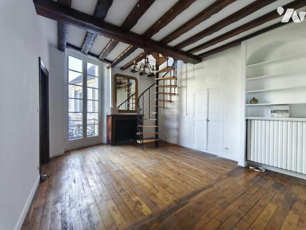 Maison de charme rénovée avec toit-terrasse et vue panoramique à Senlis