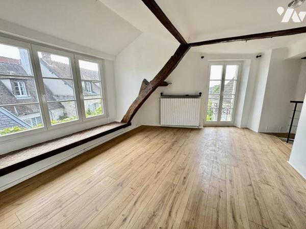 Maison de charme rénovée avec toit-terrasse et vue panoramique à Senlis