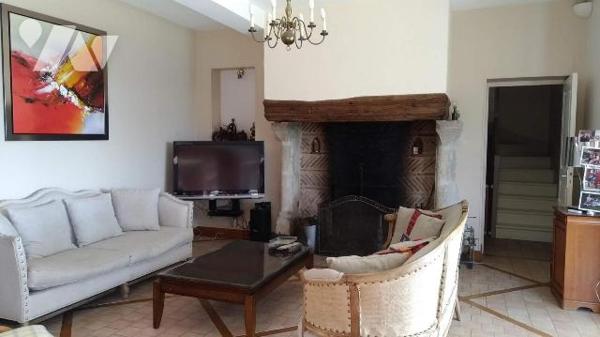 Propriété à Beaugency, Loiret (45)

Exceptionnelle propriété avec belle vue Loire comportant ...