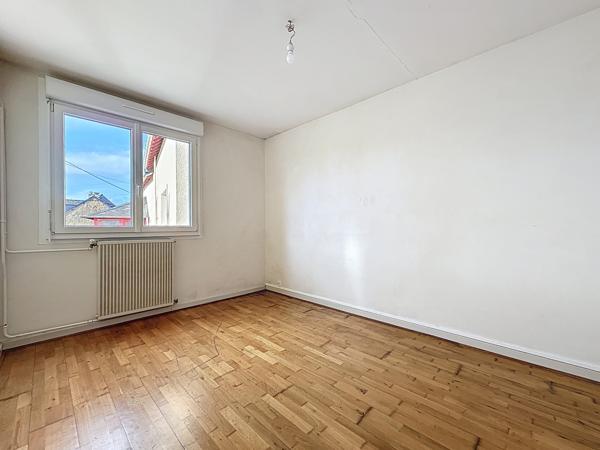 Sur la commune dynamique de Mordelles, faisant partie de Rennes métropole, venez découvrir  cette maison indépendante, sans vis à vis.