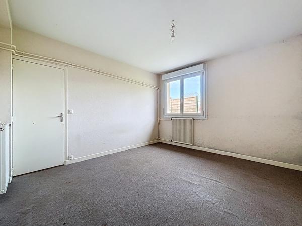 Sur la commune dynamique de Mordelles, faisant partie de Rennes métropole, venez découvrir  cette maison indépendante, sans vis à vis.