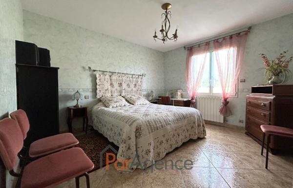 Maison familiale avec beau terrain arboré