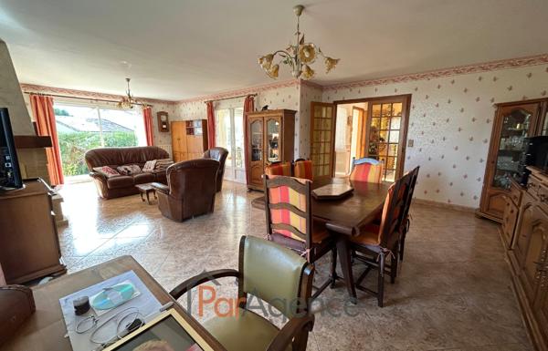 Maison familiale avec beau terrain arboré