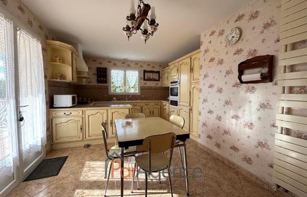 Maison familiale avec beau terrain arboré