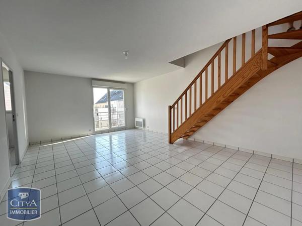 Appartement à louer 3 pièces 63.81m² Laval (53000)