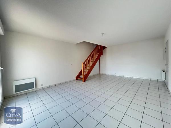 Appartement à louer 3 pièces 63.81m² Laval (53000)
