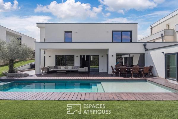 Villa contemporaine aux prestations haut de gamme