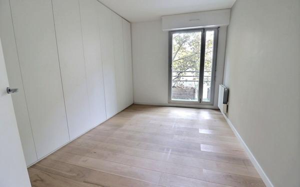 Appartement à vendre    4 pièces • 97 m2 Paris 19