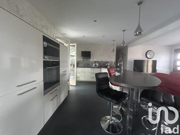 Maison à vendre 9 pièces 195 m² Cosne-d'Allier