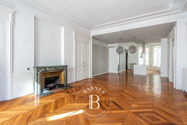 Lyon 2ème, Appartement 5 Chambres -  231 m² à vendre