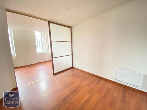 Appartement à louer 2 pièces 32.95m² Rabastens (81800)