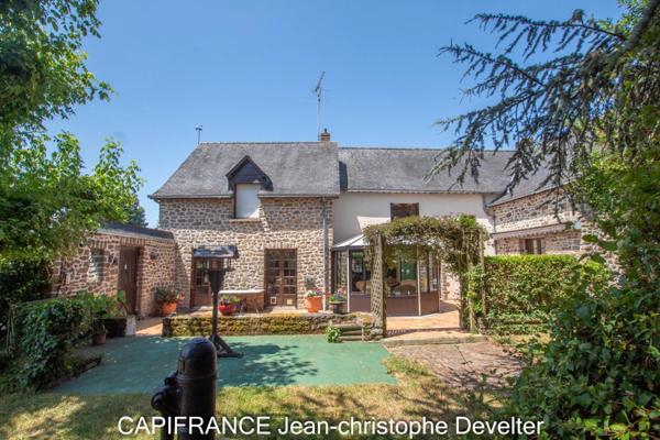 Maison à vendre LA BAZOGE MONTPINCON (53) maison 6 chambres sur terrain de 1200 m2